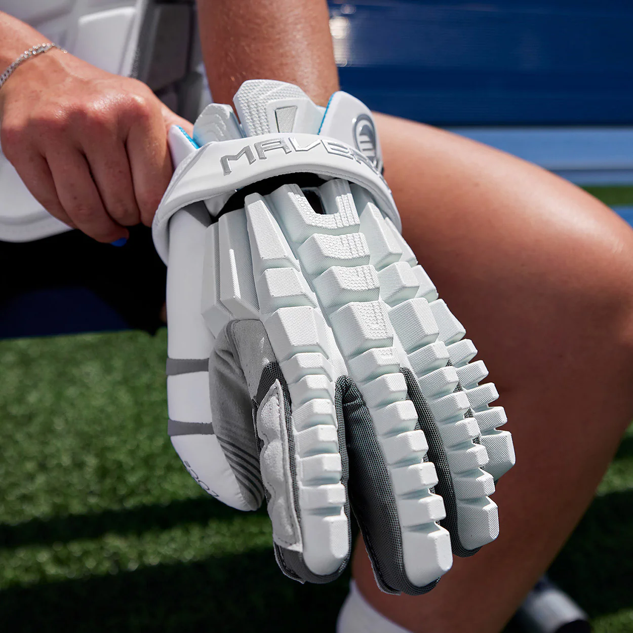 SHIFT GOALIE GLOVE - Image 11